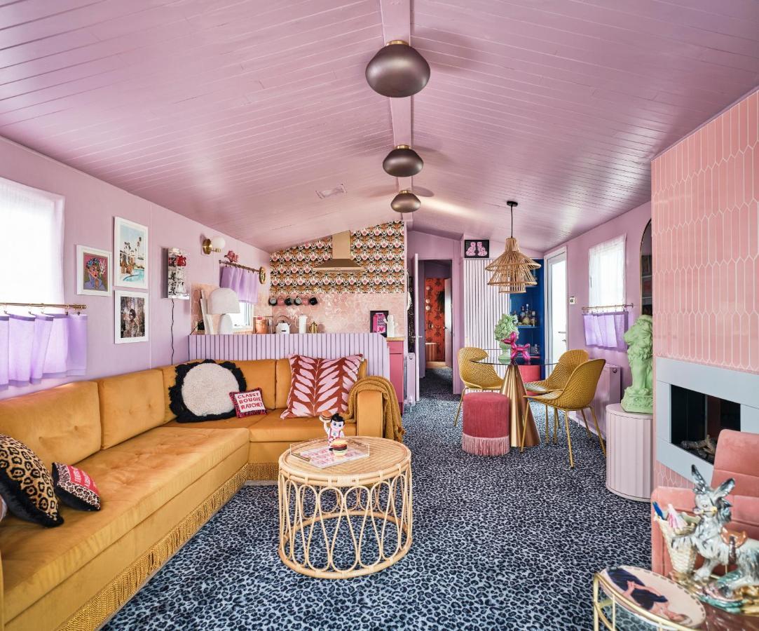 Fun Barbie Inspired, 6 Berth Caravan - Camber Sands Holiday Park, Near The Beach Exteriér fotografie